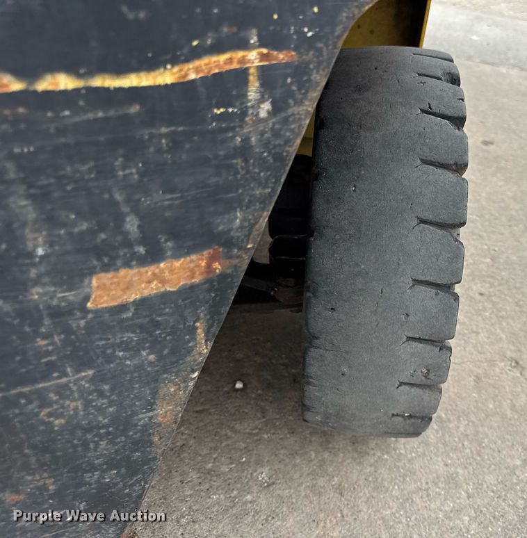 image for item DH9925 2003 Yale GLP050RGNUAE090 forklift