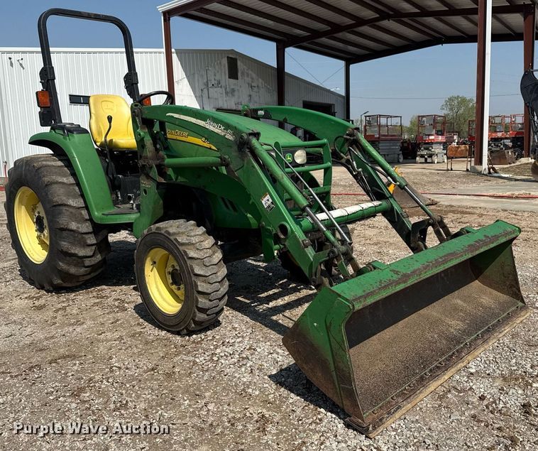 image for item DM5708 2005 John Deere 4720 MFWD tractor
