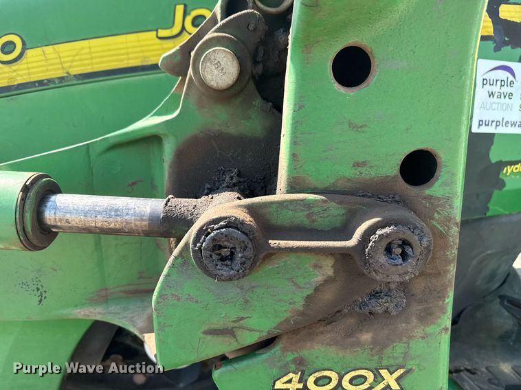 image for item DM5708 2005 John Deere 4720 MFWD tractor