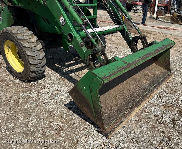 image for item DM5708 2005 John Deere 4720 MFWD tractor