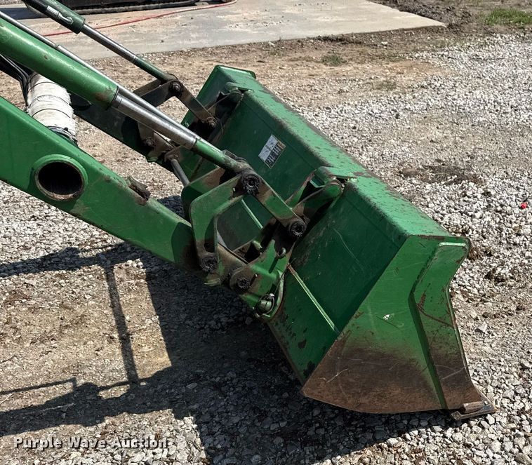 image for item DM5708 2005 John Deere 4720 MFWD tractor