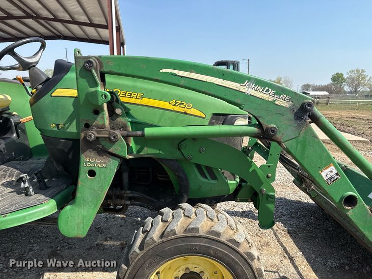 image for item DM5708 2005 John Deere 4720 MFWD tractor