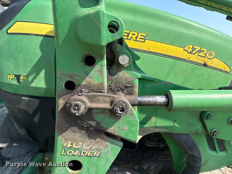 image for item DM5708 2005 John Deere 4720 MFWD tractor