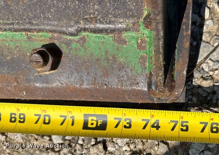 image for item DM5708 2005 John Deere 4720 MFWD tractor