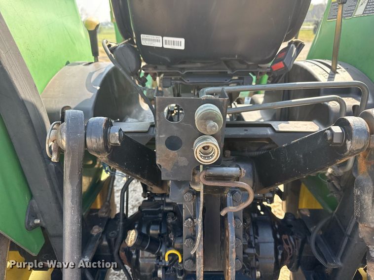 image for item DM5708 2005 John Deere 4720 MFWD tractor