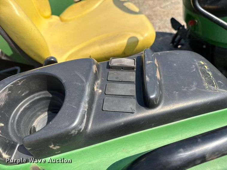 image for item DM5708 2005 John Deere 4720 MFWD tractor