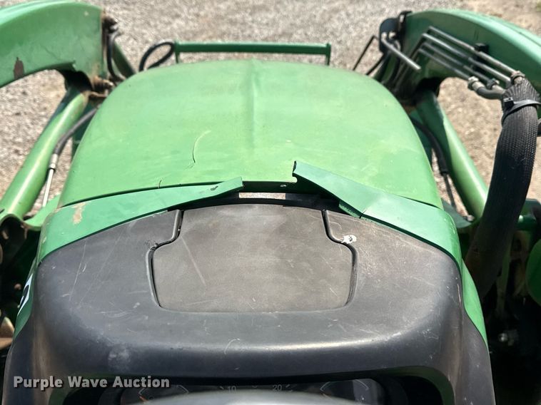 image for item DM5708 2005 John Deere 4720 MFWD tractor