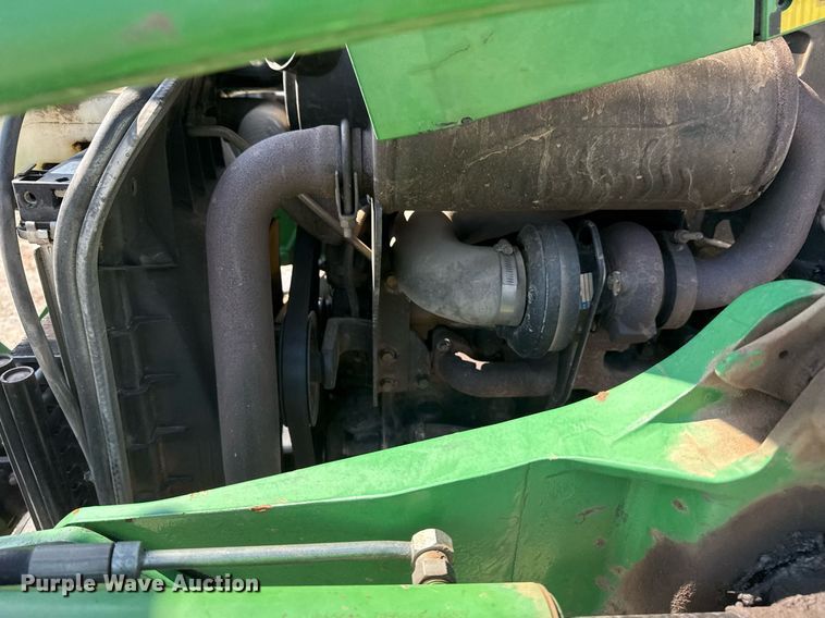 image for item DM5708 2005 John Deere 4720 MFWD tractor