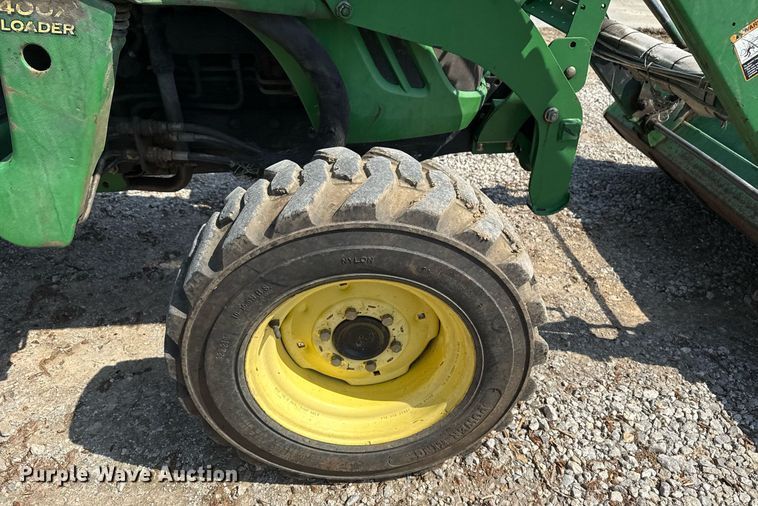 image for item DM5708 2005 John Deere 4720 MFWD tractor