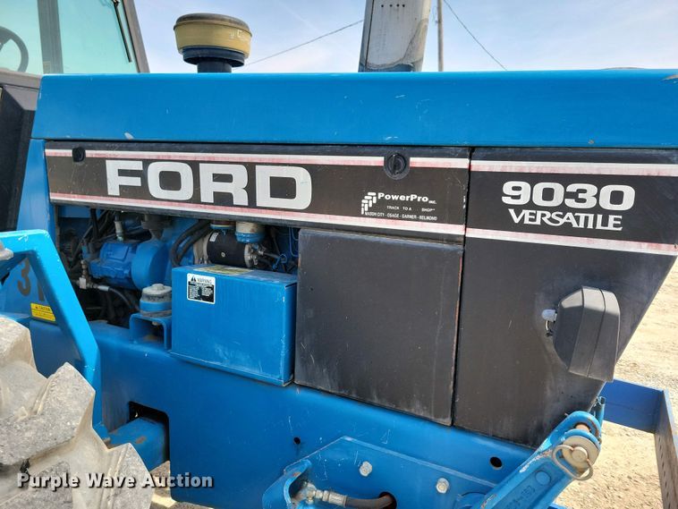 image for item DN3733 Ford Versatile 9030 bi-directional tractor