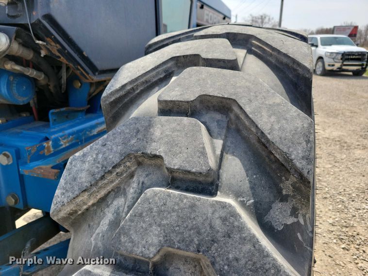 image for item DN3733 Ford Versatile 9030 bi-directional tractor