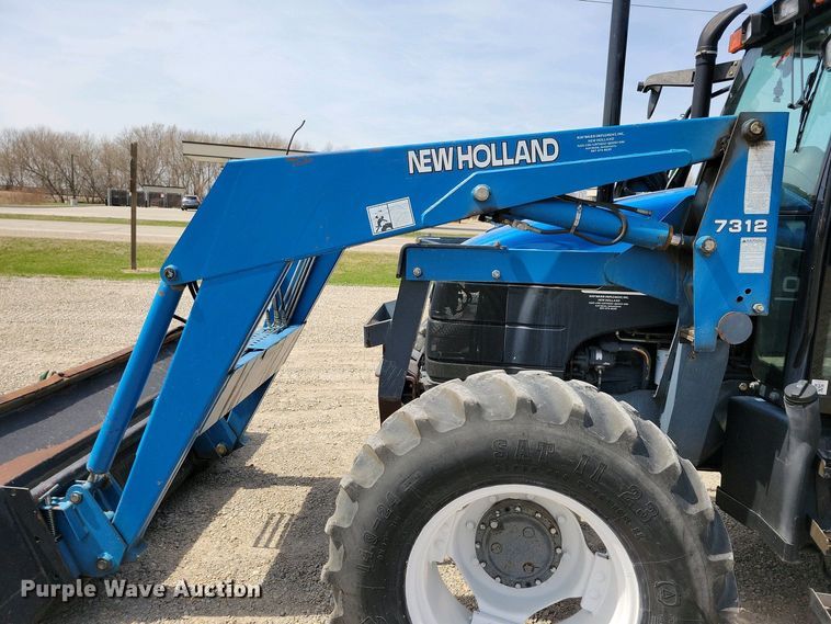 image for item DN3735 New Holland TS 90 MFWD tractor