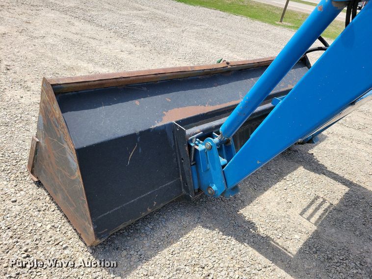 image for item DN3735 New Holland TS 90 MFWD tractor