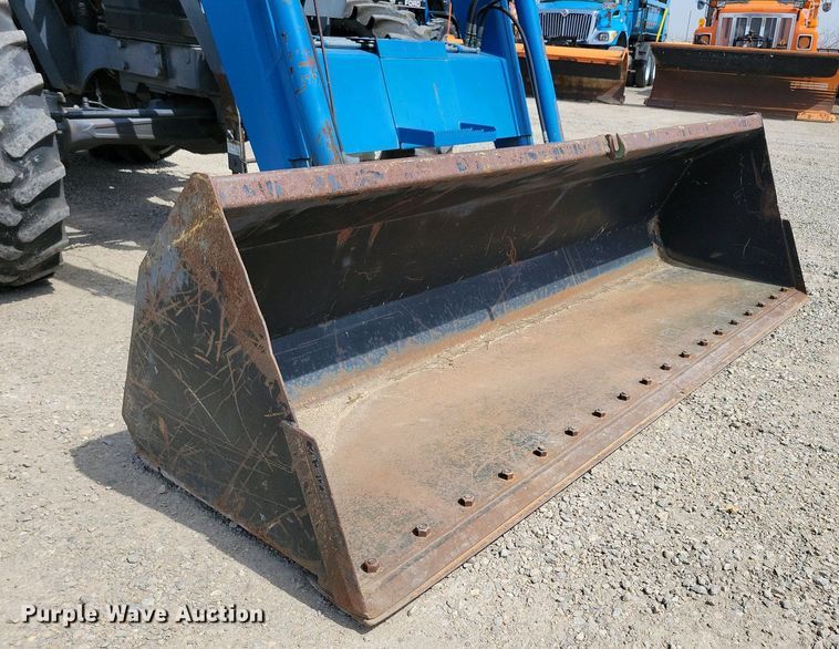 image for item DN3735 New Holland TS 90 MFWD tractor