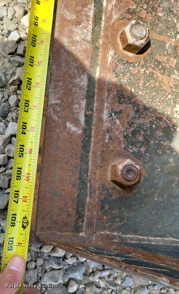 image for item DN3735 New Holland TS 90 MFWD tractor