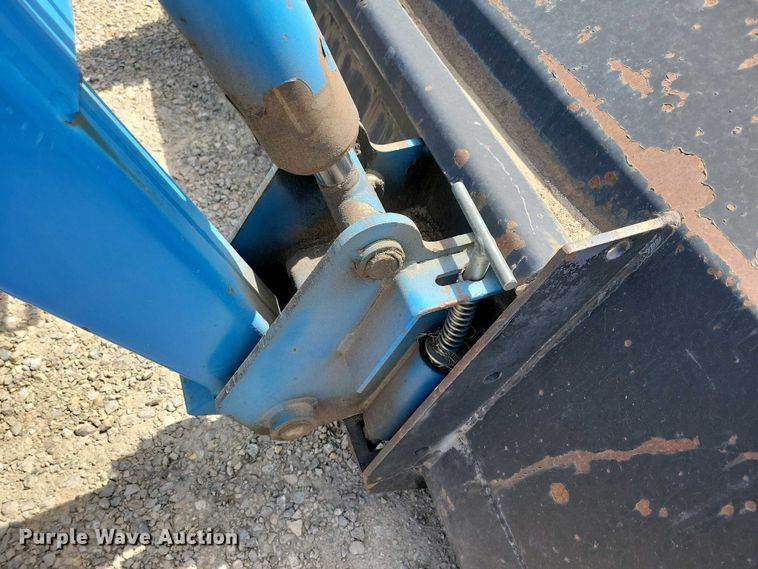 image for item DN3735 New Holland TS 90 MFWD tractor