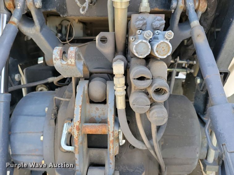 image for item DN3735 New Holland TS 90 MFWD tractor