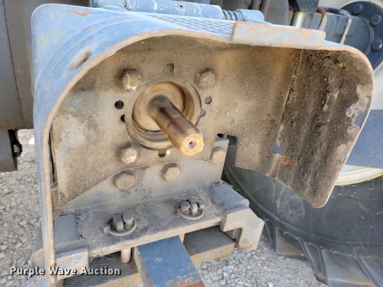 image for item DN3735 New Holland TS 90 MFWD tractor