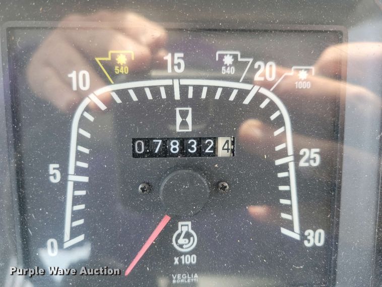 image for item DN3735 New Holland TS 90 MFWD tractor