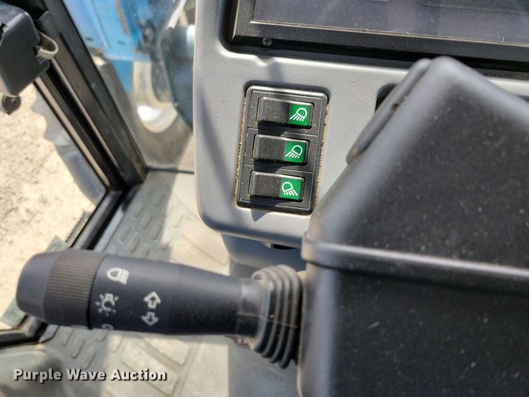 image for item DN3735 New Holland TS 90 MFWD tractor