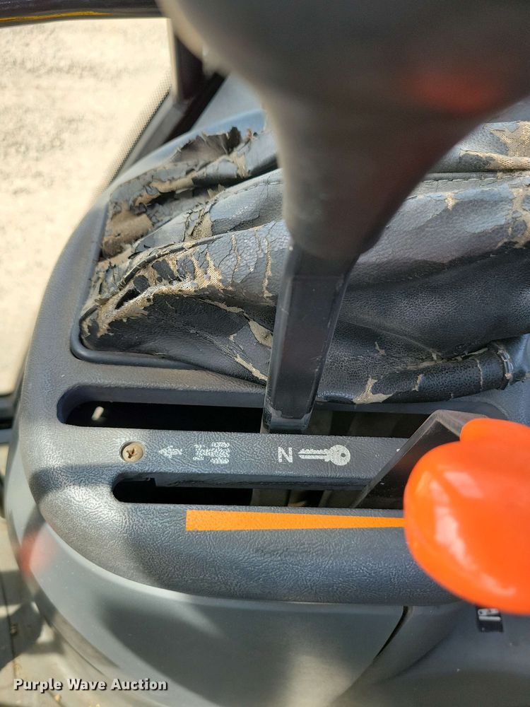 image for item DN3735 New Holland TS 90 MFWD tractor