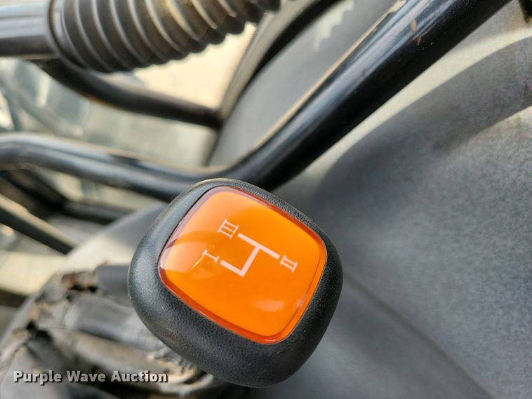 image for item DN3735 New Holland TS 90 MFWD tractor