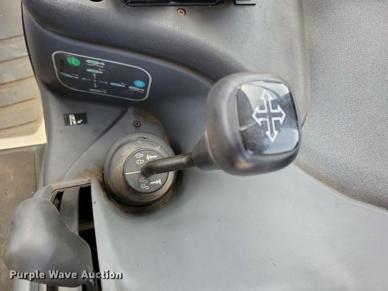 image for item DN3735 New Holland TS 90 MFWD tractor