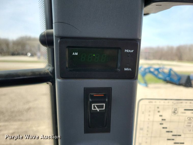 image for item DN3735 New Holland TS 90 MFWD tractor