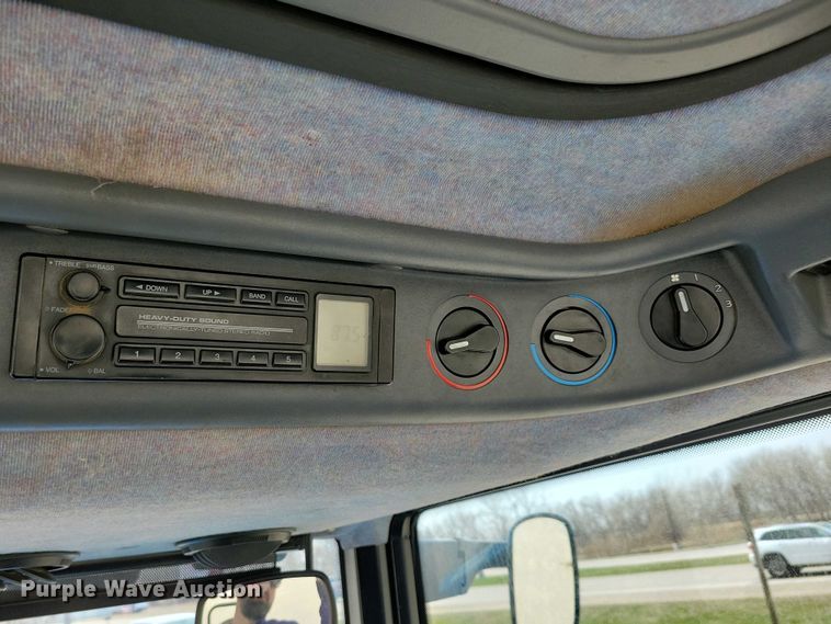 image for item DN3735 New Holland TS 90 MFWD tractor