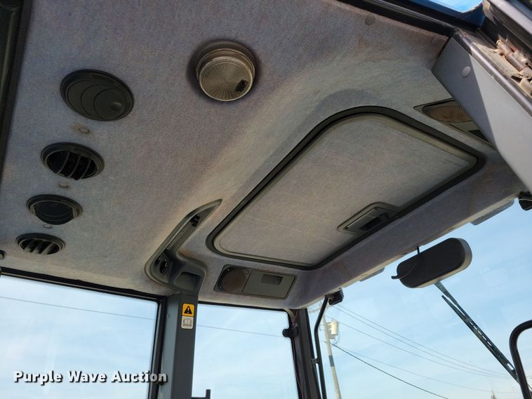 image for item DN3735 New Holland TS 90 MFWD tractor