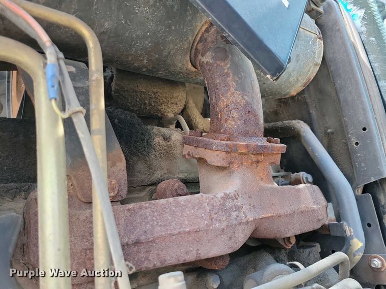 image for item DN3735 New Holland TS 90 MFWD tractor