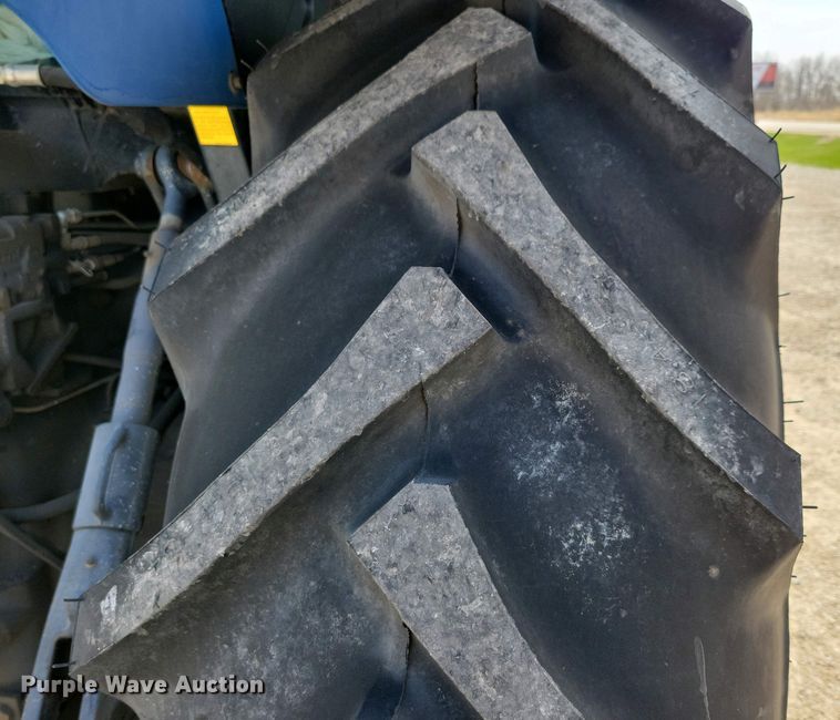 image for item DN3735 New Holland TS 90 MFWD tractor