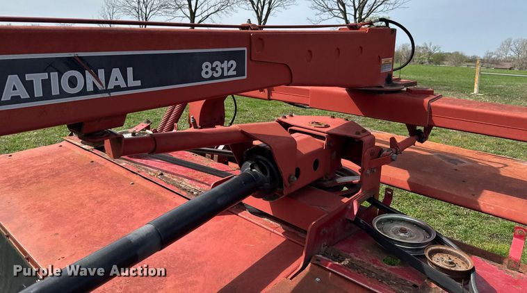 image for item DO0781 Case IH 8312T disc mower