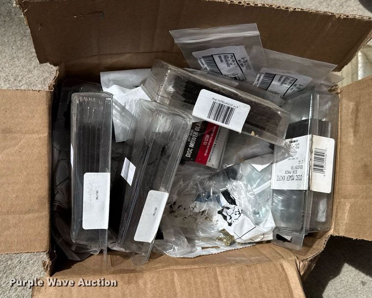 image for item DO0781 Case IH 8312T disc mower