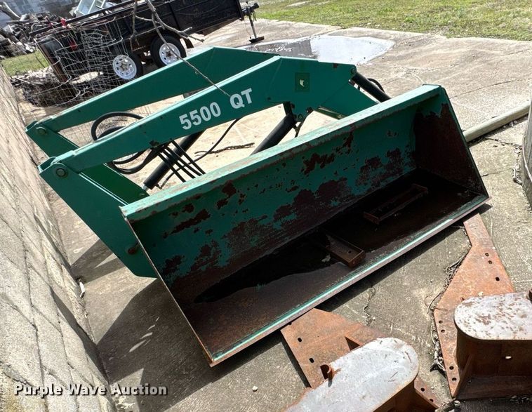 image for item DO0782 KD 5500 QT loader bucket