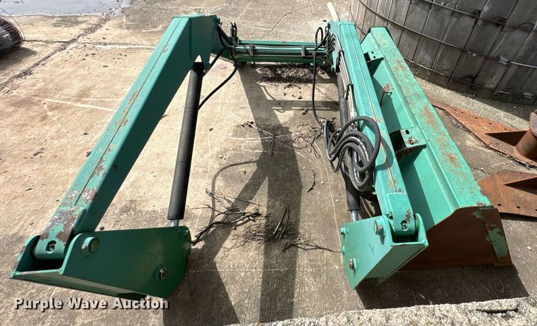 image for item DO0782 KD 5500 QT loader bucket