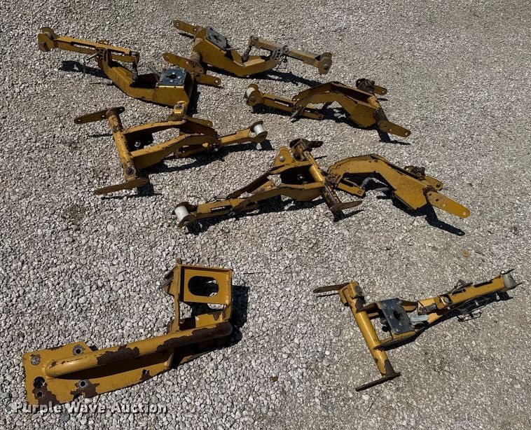 image for item DO0811 (9) Lexion C508-30 corn head snouts