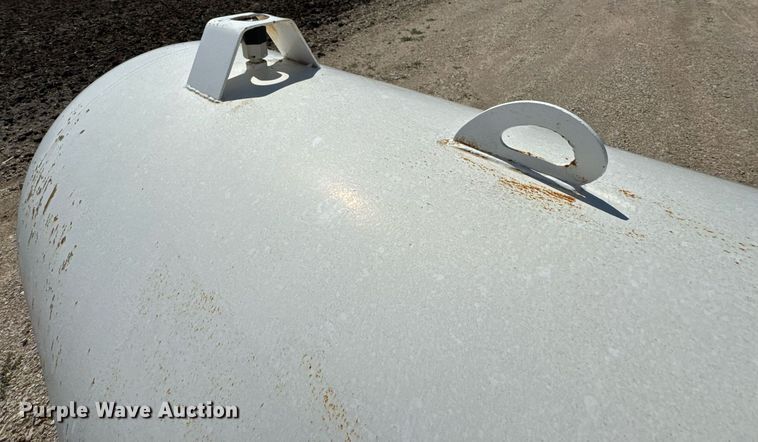 image for item DO0812 (4) NH3 tanks