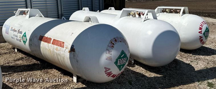 image for item DO0812 (4) NH3 tanks
