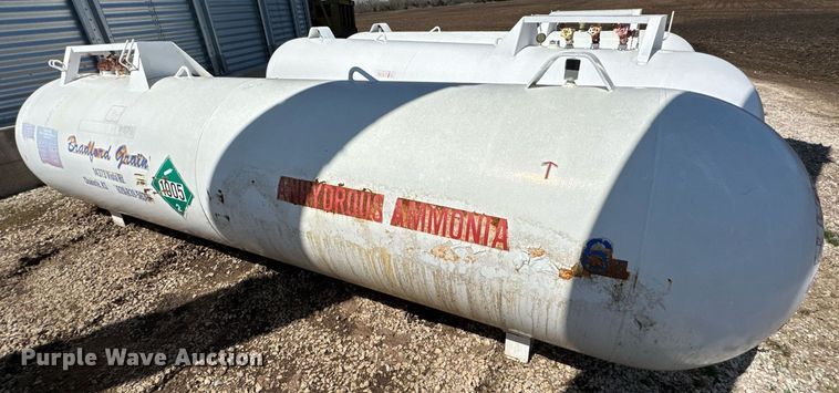 image for item DO0812 (4) NH3 tanks