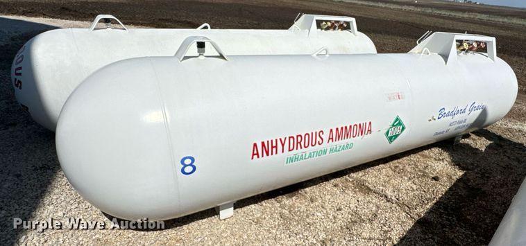 image for item DO0812 (4) NH3 tanks