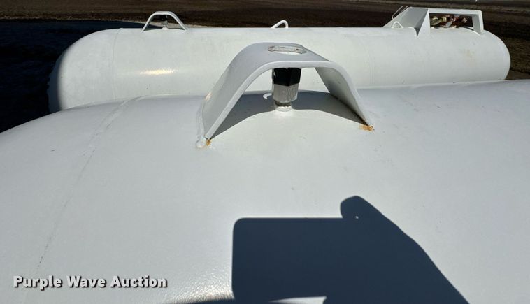 image for item DO0812 (4) NH3 tanks