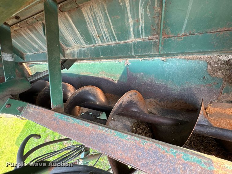 image for item DO0817 Arts-Way Silamix 850-B feed wagon