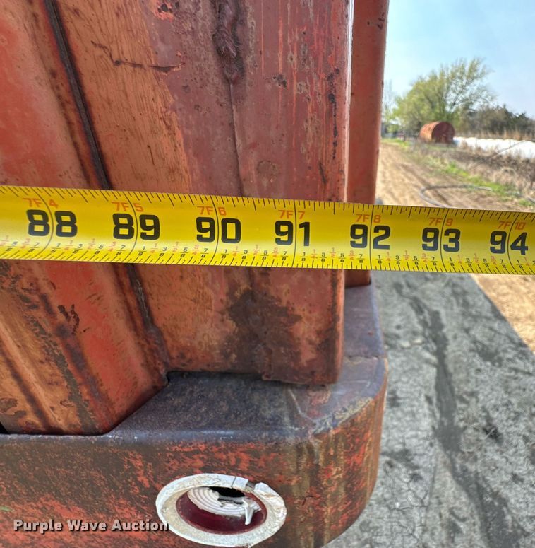 image for item DO0821 1970 Ford 600 grain truck