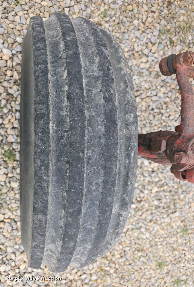 image for item DO7897 1966 International Harvester Farmall 806 tractor