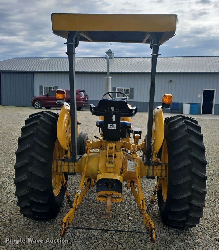 image for item DO7898 1993 Ford 3430 tractor