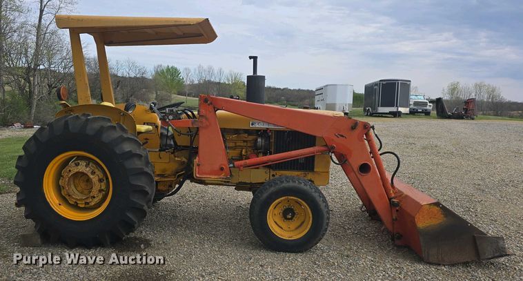 image for item DO7899 1976 John Deere 401BD tractor