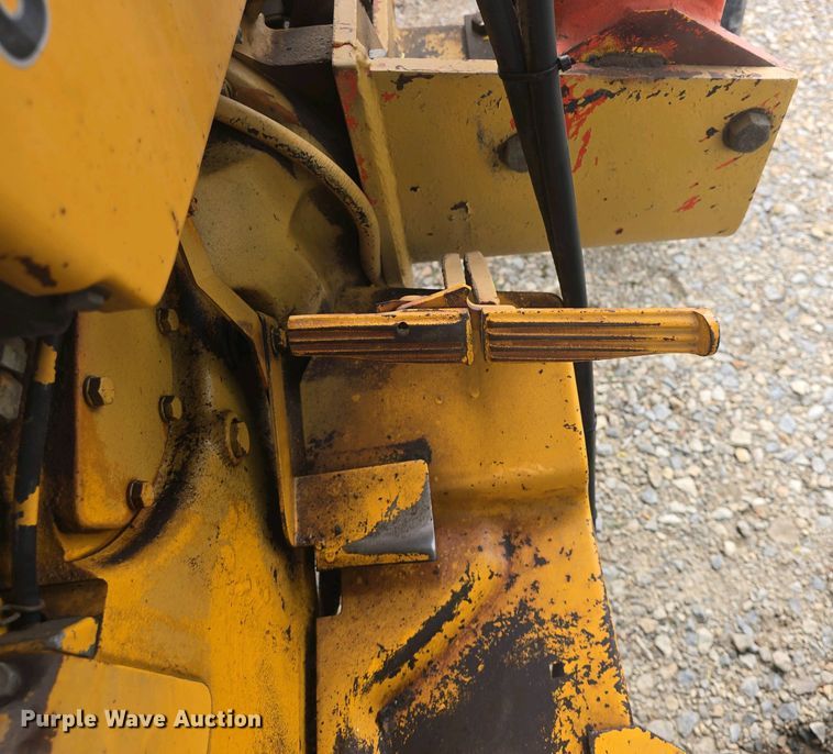 image for item DO7899 1976 John Deere 401BD tractor