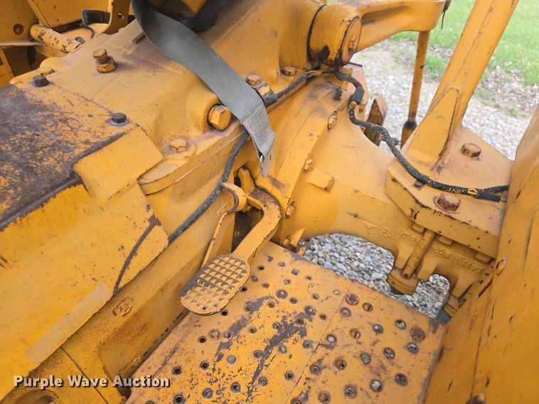 image for item DO7899 1976 John Deere 401BD tractor