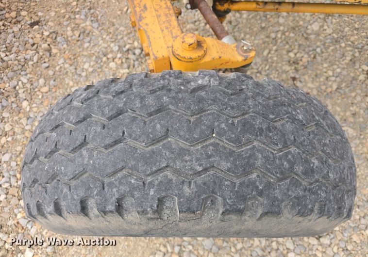 image for item DO7899 1976 John Deere 401BD tractor